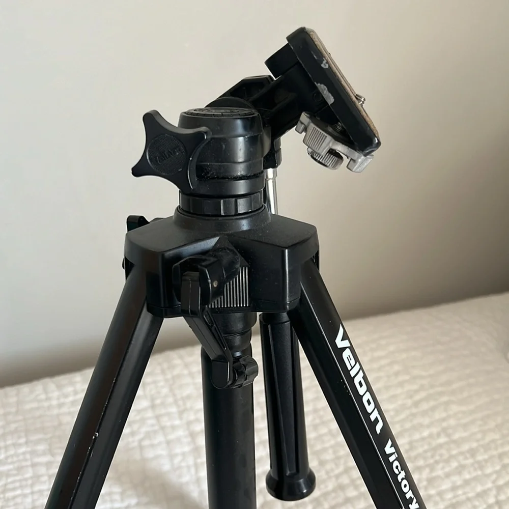 Velbon tripod